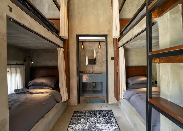 Hostel Iron Wave Uluwatu *