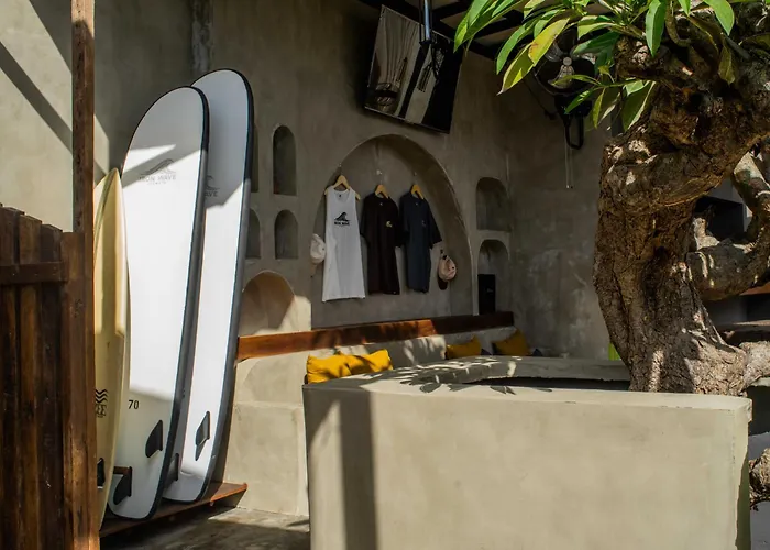 Iron Wave Uluwatu Hostel