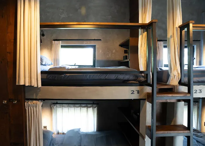 Hostel Iron Wave Uluwatu *